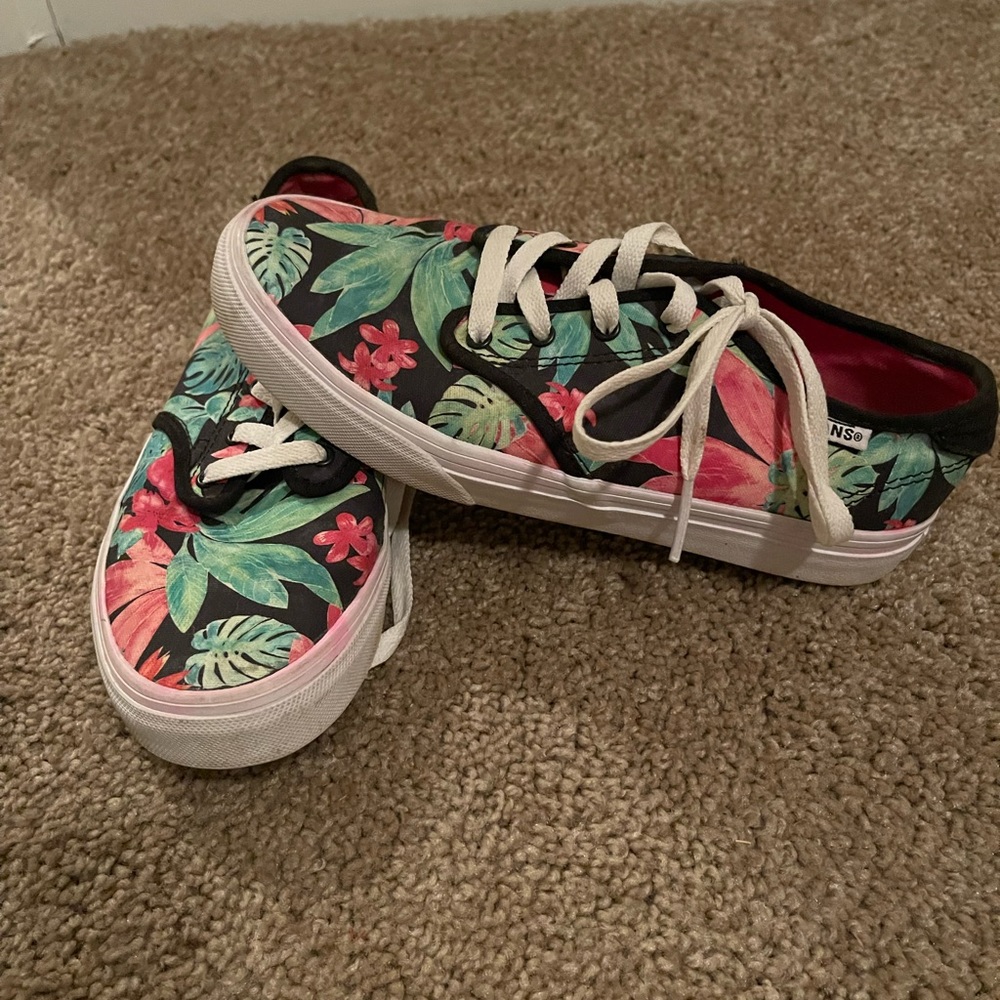 Vans - Picture 4 of 4